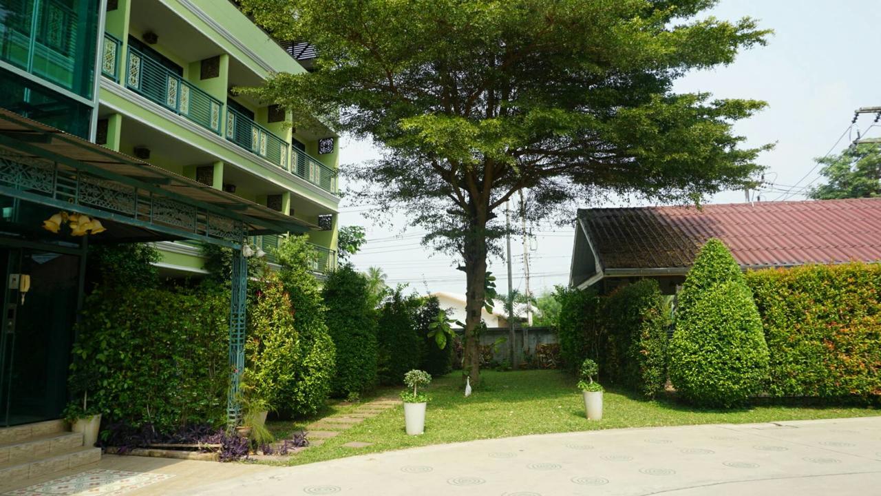 Garden Corner Resort & Hotel Пхитсанулок Экстерьер фото